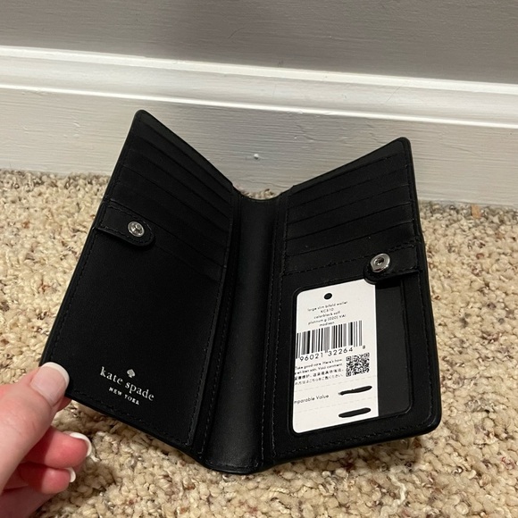 Kate Spade White and Grey Staci Large Wallet - Picture 4 of 4